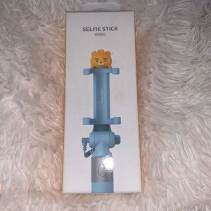 Wired Selfie Stick Compatible with iPhone 4/4s/5/SE/6/6s & Android Rotating Head